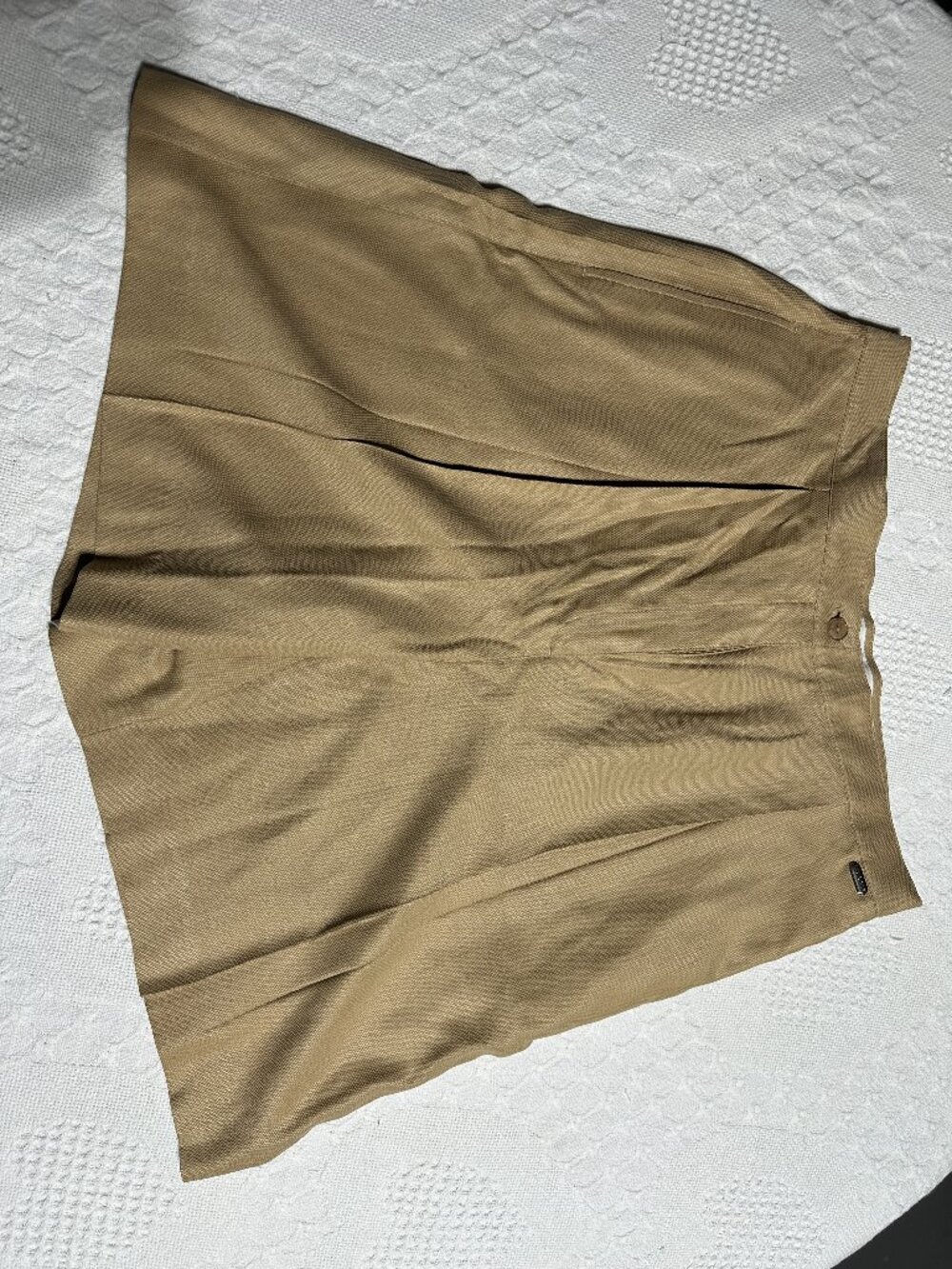 LizGolf Liz Claiborne 100% Silk Khaki Golf Shorts Womens 14 Preppy Classic